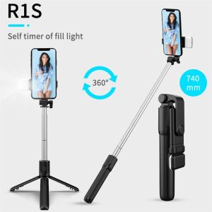 R1s Selfie Stick with light